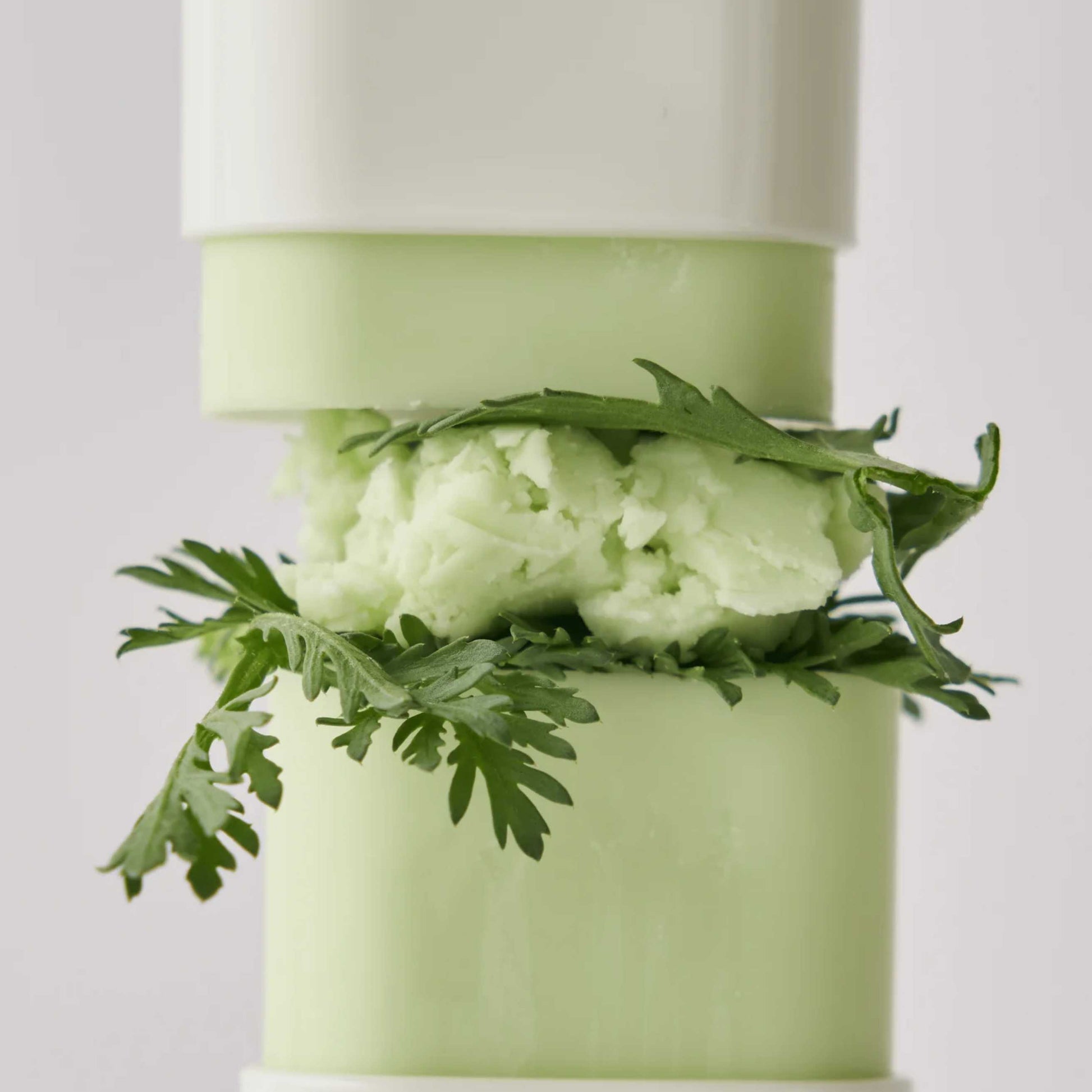 Solstift med mugwort ingredienser