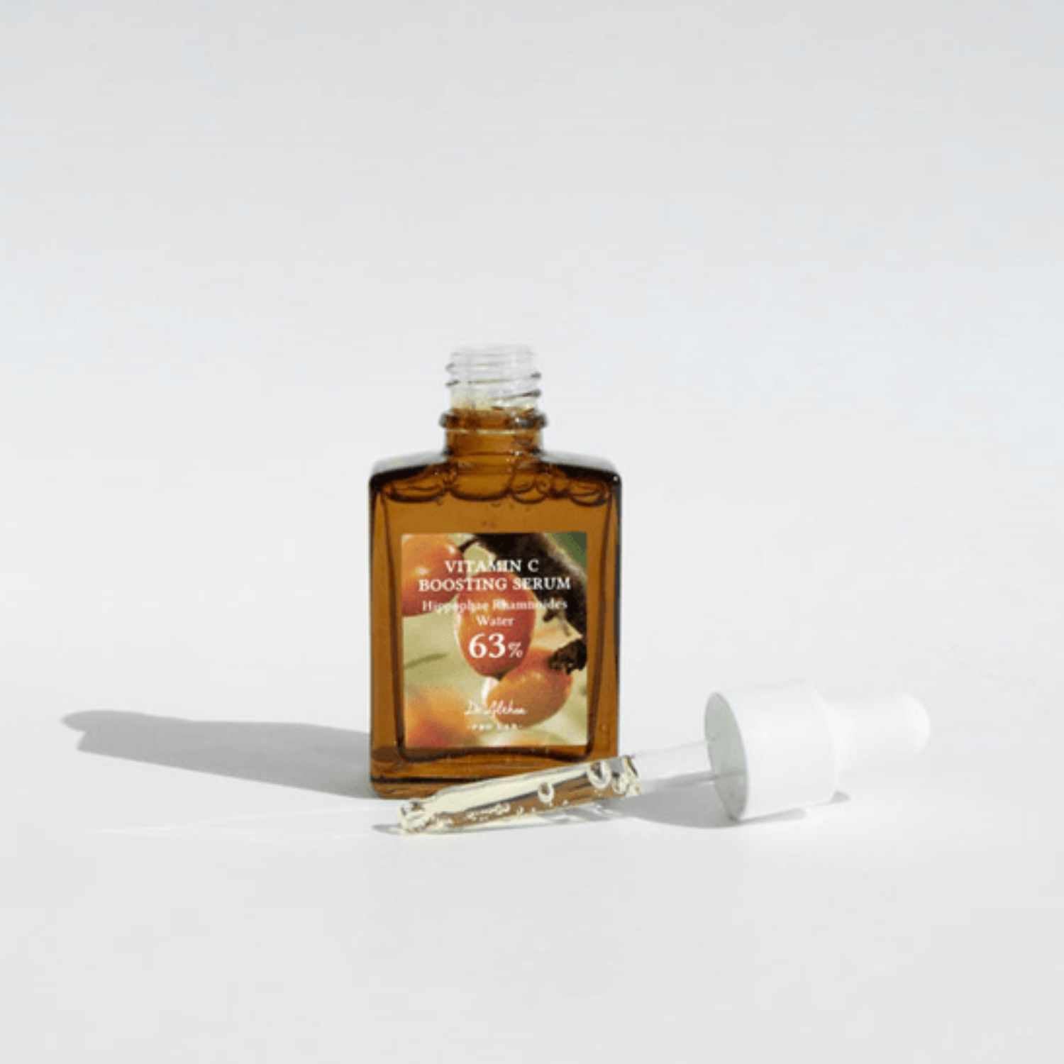 Dr. Althea Vitamin C Boosting Serum i elegant glassflaske med pipette