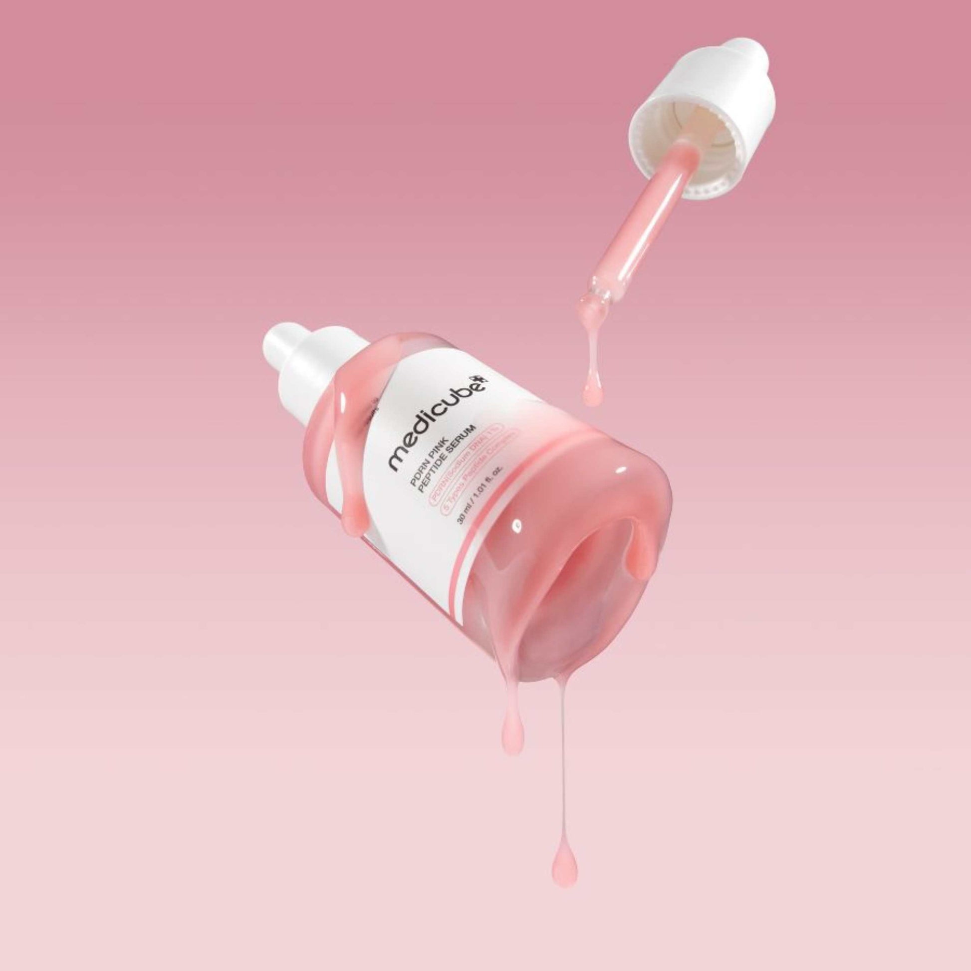 Medicube PDRN Pink Peptide Serum med lett og fuktighetsgivende konsistens
