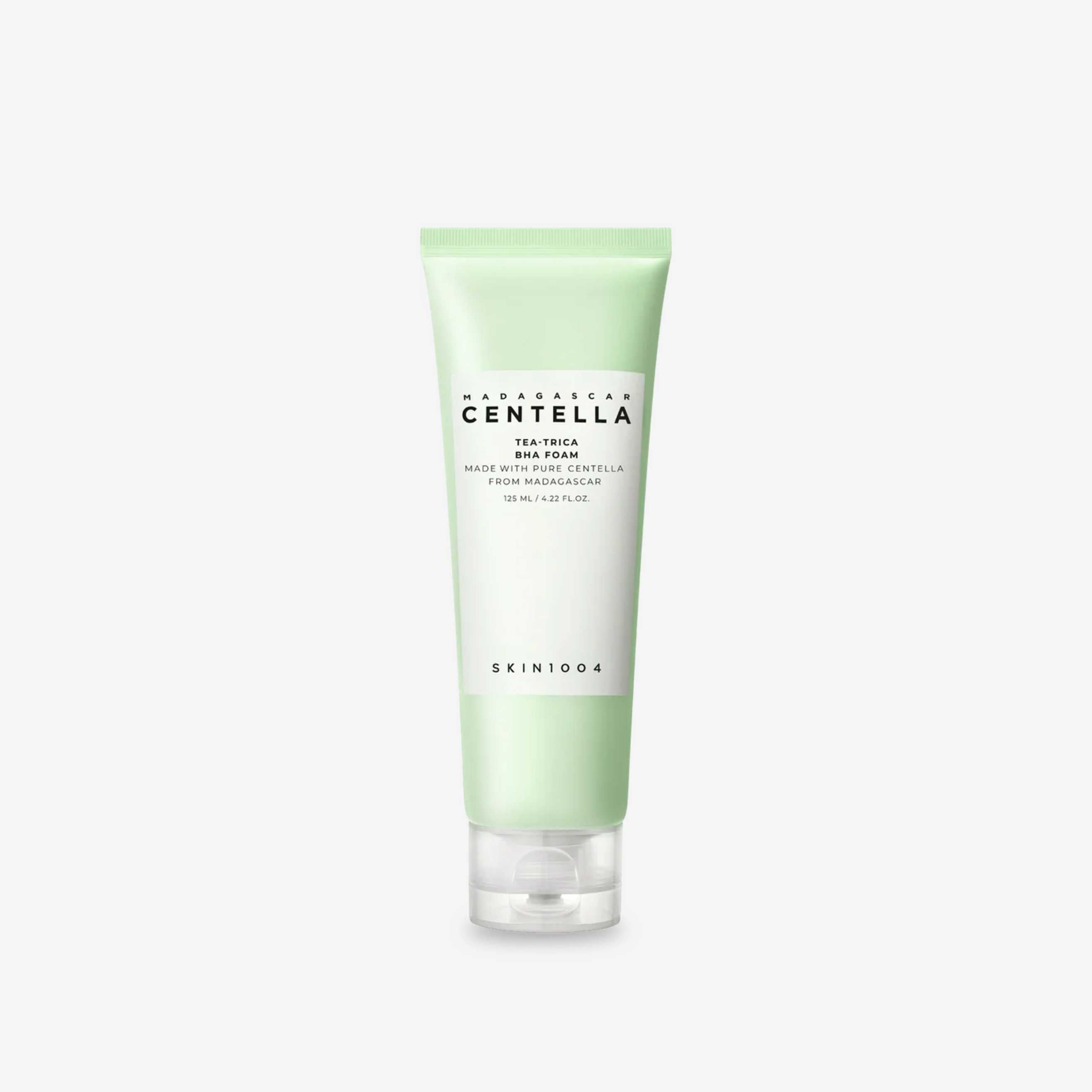 SKIN1004 Madagascar Centella Tea-Trica BHA Foam 125 ml renseskum med tea tree, centella asiatica og BHA som bidrar til å rense porene, redusere urenheter og balansere overflødig talg