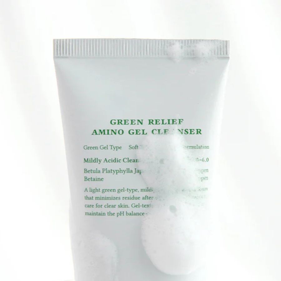 Dr. Althea Green Relief Amino Gel Cleanser med skånsom geltekstur til daglig rens